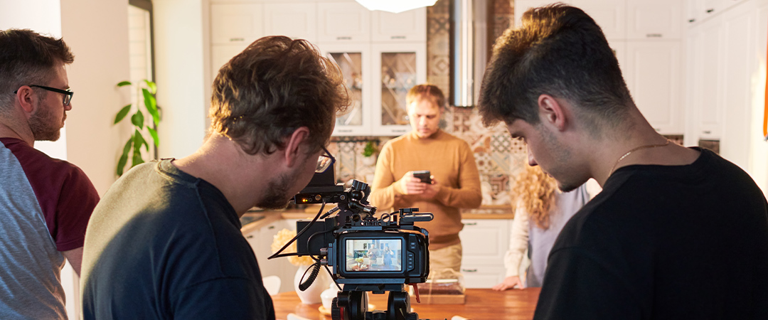 Kit Com' - 5 en 1 - AV Prod : Agence de production audiovisuelle sur Lille