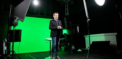 J'apprends à utiliser un fond vert - Agence de production audiovisuelle Lille - AV Prod