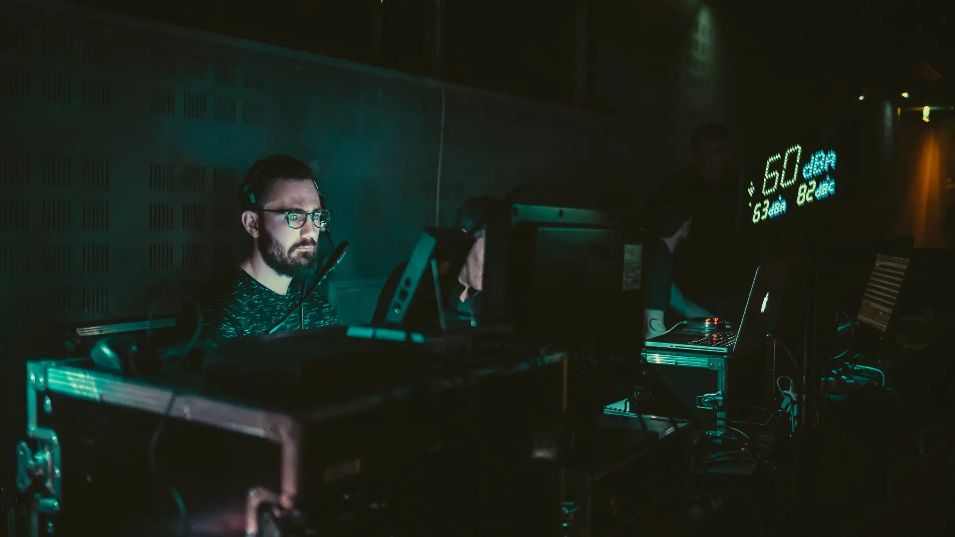 av prod entreprise montage video