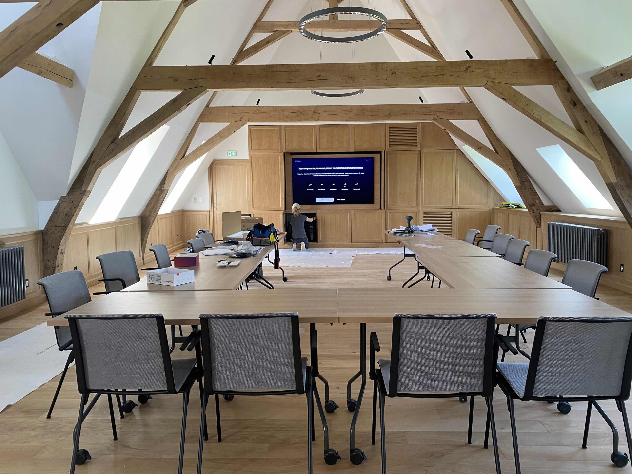 ecran pour salle de reunion