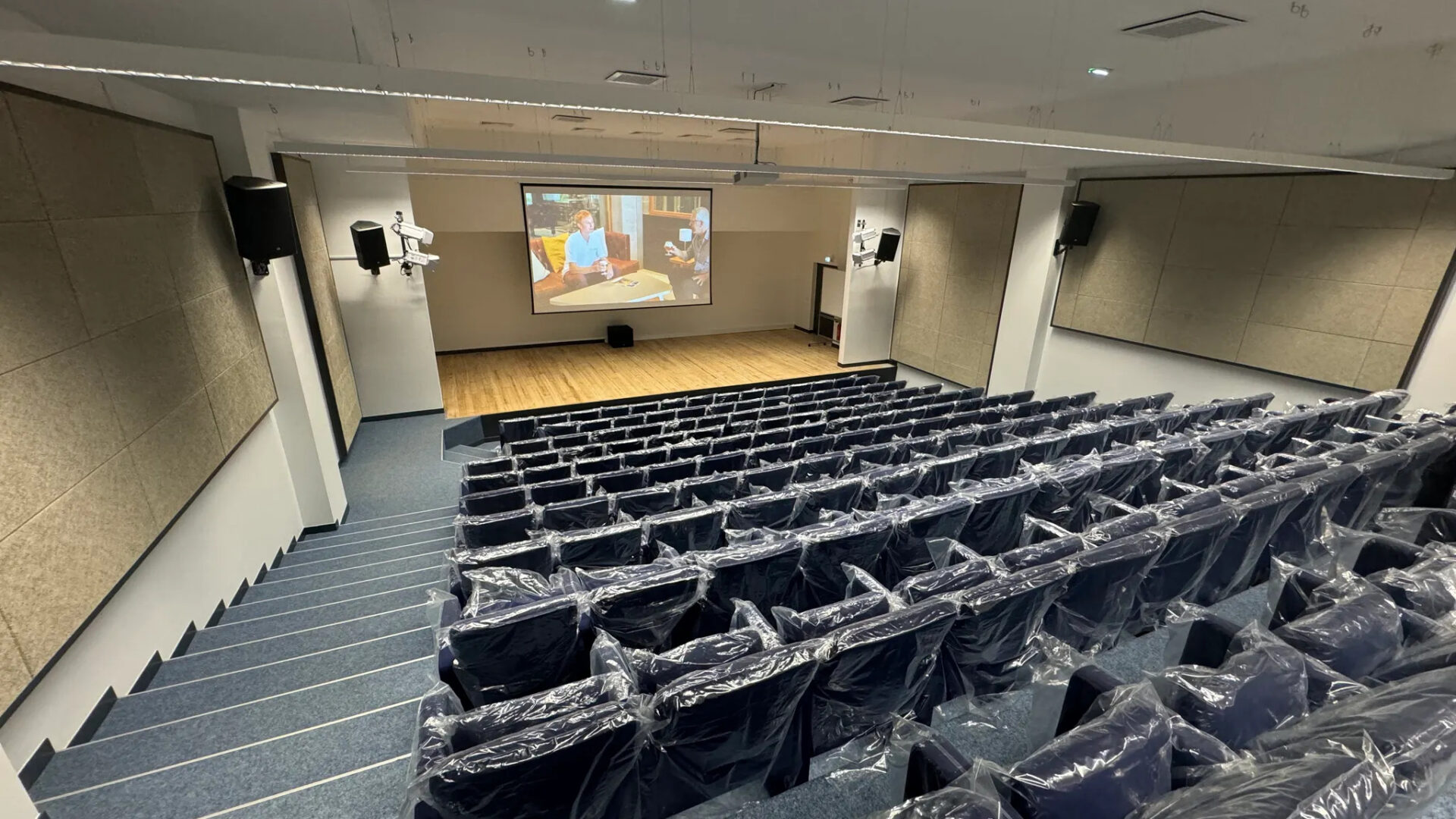 efap amphi intégration audiovisuelle