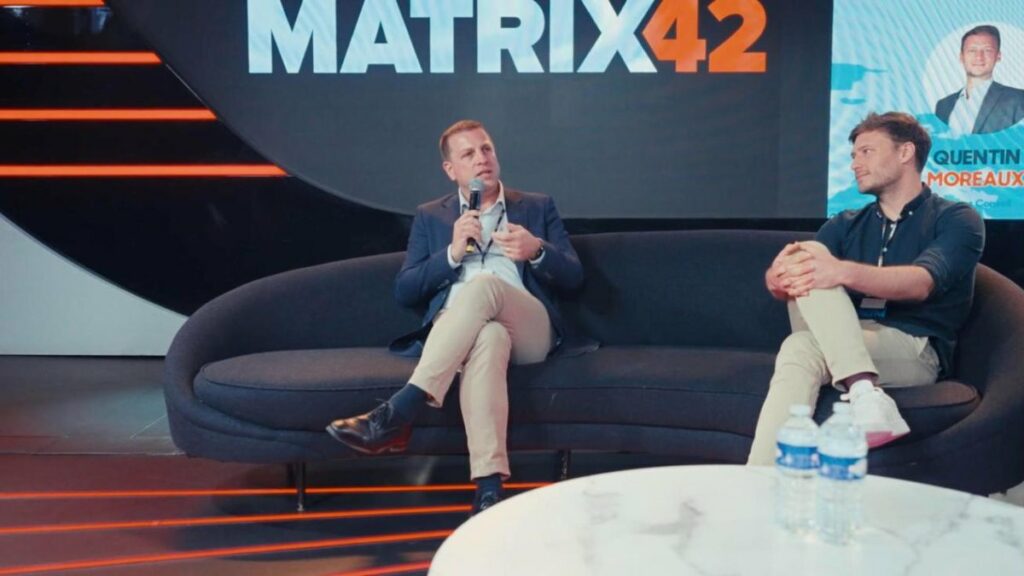 Aftermovie Matrix42 : table ronde entre experts sur le plateau